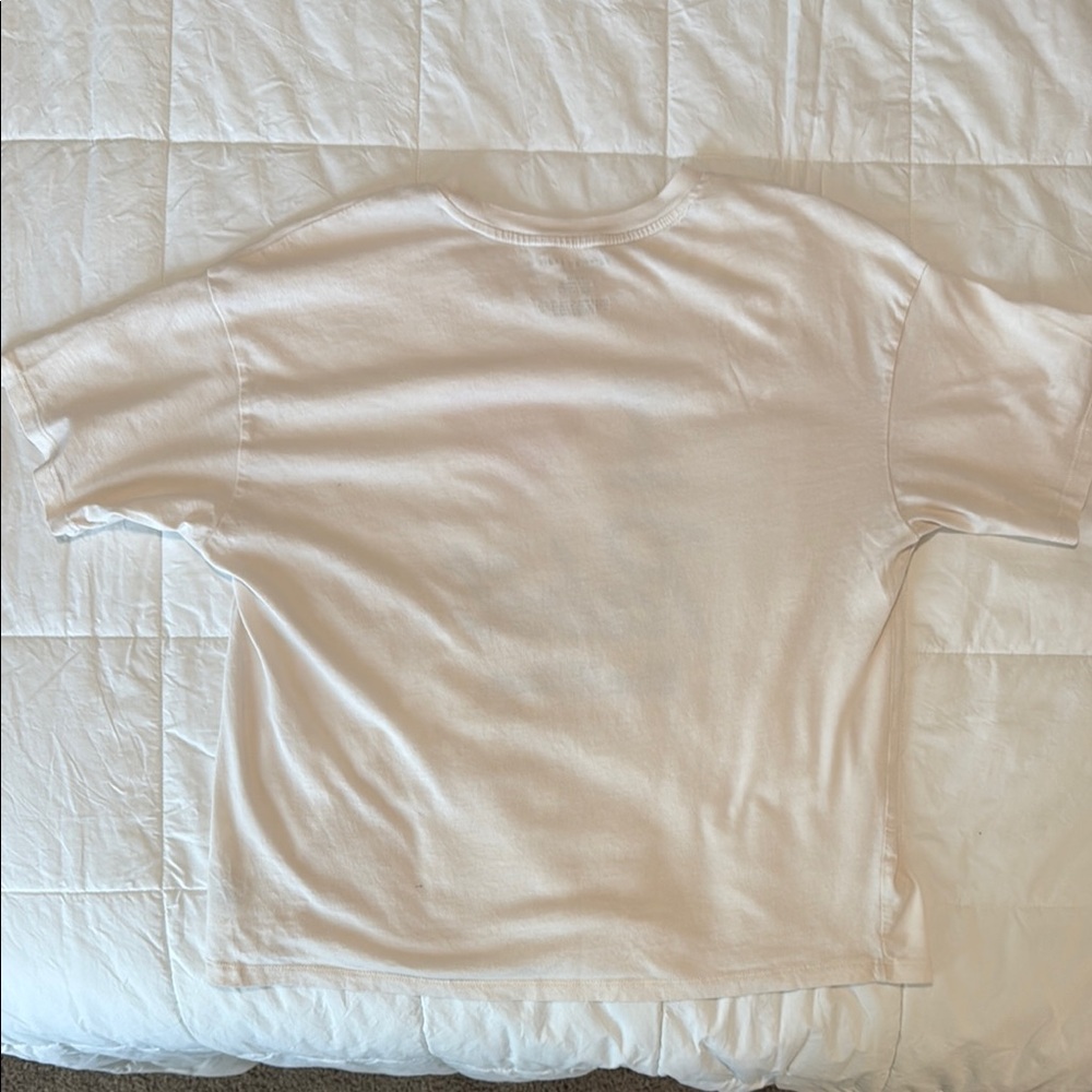 American Eagle By Payless Cream and Red Short Sleeve Tee - Picture 4 of 5